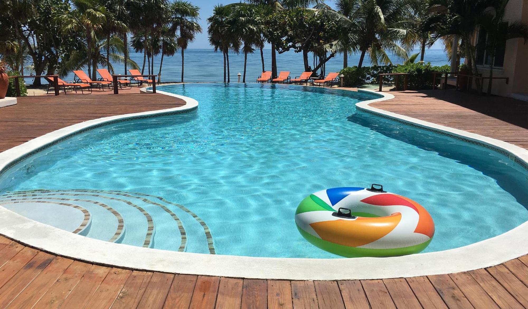 Laru Beya Resort Placencia Esterno foto